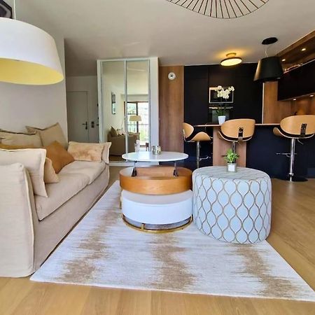Sublime Appartement 4 Etoiles Neuf T3 Aputeaux 61M2 Proche La Defense, 10M2 De Terrasse Avec Magnifique Vue Luaran gambar