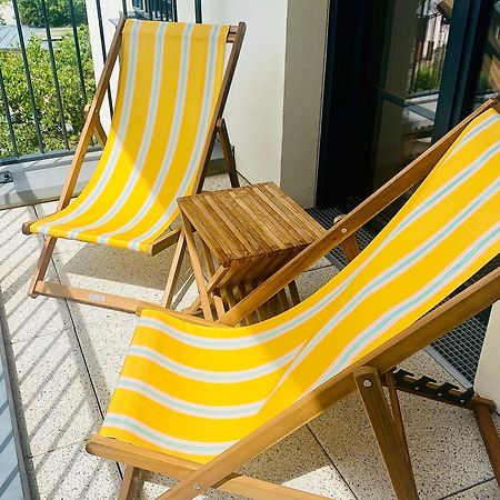 Sublime Appartement 4 Etoiles Neuf T3 Aputeaux 61M2 Proche La Defense, 10M2 De Terrasse Avec Magnifique Vue Luaran gambar